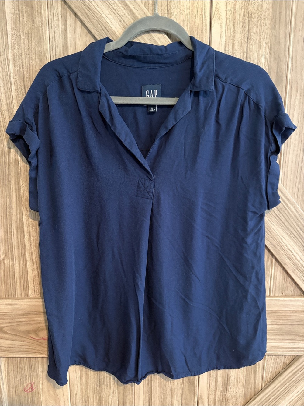 GAP Navy Short-Sleeve V-Neck Collared Blouse